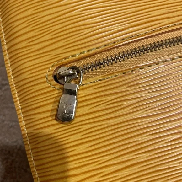 Louis Vuitton Yellow Épi Leather Backpack.VGUC 100% Authentic